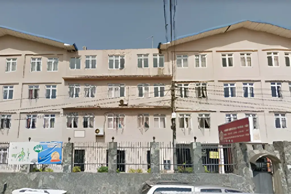 Galle Divisional Secretariat Office: Four Grafts Project Consultation image