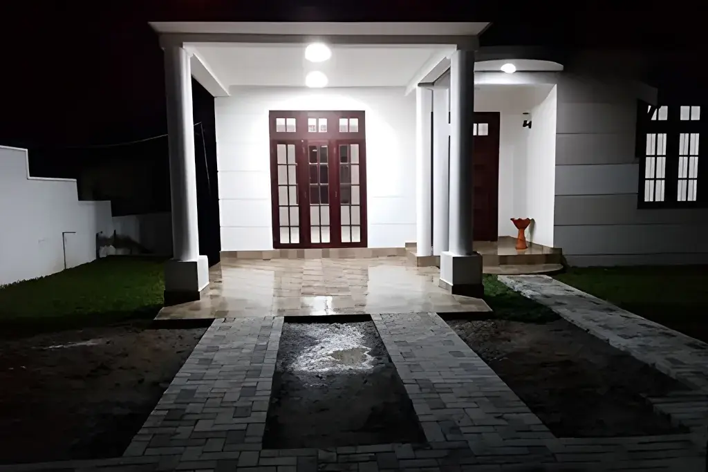 Construction of Luxurious House in Kandana Gallery 7 image